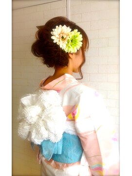 ヘアメイクサロンシャルメ(Hair Make Salon CHARMER) へこ帯アレンジ