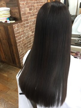 クラス(Class) 自然なストレートヘア!