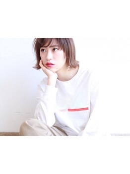 丁寧に考え抜かれた絶妙な"バランス×質感"で叶える、360度どこから見ても"キレイ"が叶うショートヘアへ♪