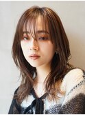 イメチェン大人可愛い小顔カットフェミニンダークアッシュ