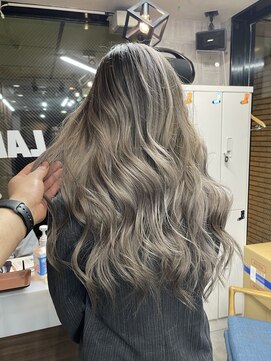 ラフ(LAFF) #バレイヤージュ#グレージュカラー#ボブウルフ#ココアベージュ