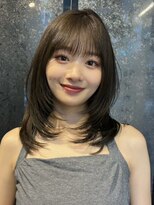 ノイ(noi)&nbsp;顔周りレイヤーカットグレージュカラーくびれボブベージュカラー