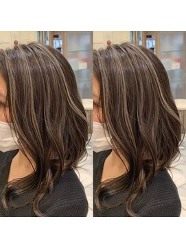 アッシュ 茗荷谷店(Ash) 脱白髪ぼかしハイライト