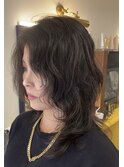 くせ毛を生かしたハイレイヤー！ふんわりハッシュカット