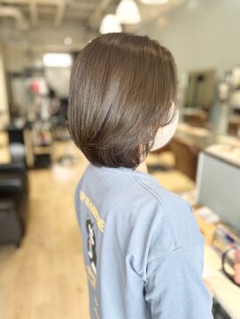 イルファ セイユウ 上野芝店(ehl:fa SEIYU) レイヤー/ボブ/ミディアム/30代40代50代60代