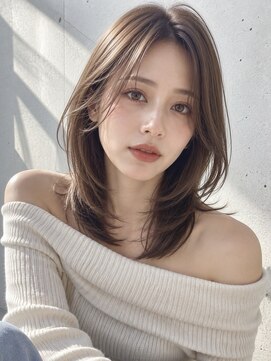 ノア 三宮店(NOA) 【NOA】ミディアムレイヤー×顔まわりレイヤー｜透明感ブラウン