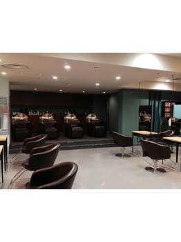 【阪急梅田駅1分】梅田にいるとは思えない程ゆったりしたスペースで至福の時を。"本当の綺麗"を叶える！