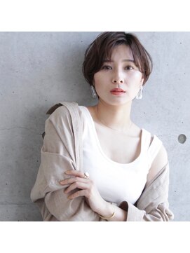 ティーノ(TINO by ganesha) ウェーブショート×ミルクティー×グラデーション