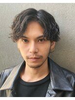 フィフス(fifth) かき上げヘアツイストパーマソフトツーブロックスパイラルパーマ