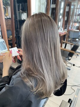 リーホリエ(Lee Horie) 【Rie】シルバーベージュ