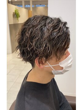 アース 新越谷店(HAIR&MAKE EARTH) メンズの王道ツイストスパイラルパーマ