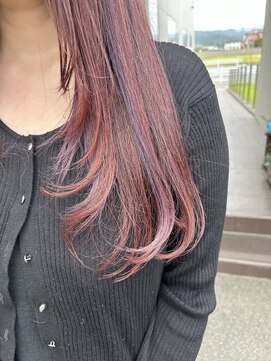 アチーブ ヘア デザイン(achieve hair design) インナーカラーチェリーピンクハイトーンゆるふわみなみウェーブ