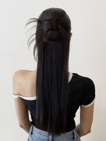 アヴェイル ヒロオ(a'vail Hiroo)&nbsp;韓国ヘア ハーフアップカチモリヘアアレンジ