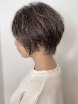 ロコヘアー(Locohair) 40代50代60代白髪染めハイライトマッシュショート