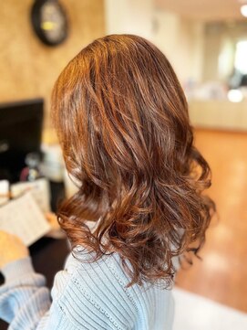 アークスヘアー オレンジべージュ大人可愛い小顔デジタルパーマ毛先パーマ