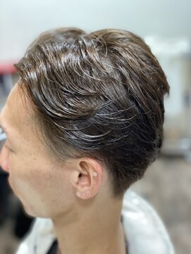 ヘア ナヴォーナ 大浦店(hair NAVONA) フェザーパーマ、ベージュ系カラー