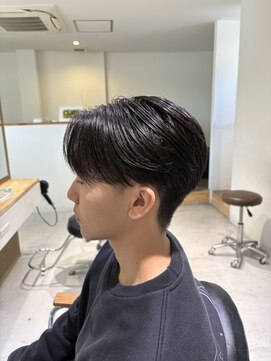 スリー(THREE) センターパート