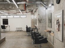 クレン(CLENN)の雰囲気(店内は広くゆったりとした空間になっております。)