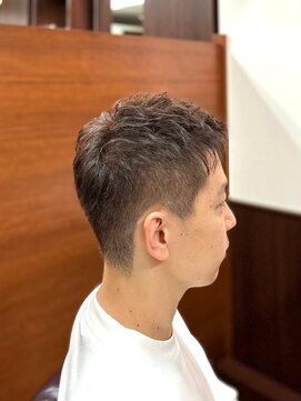 ケースタイル ヘアスタジオ 神保町店(K STYLE HAIR STUDIO) 刈り上げ/メンズカラー/束感ショート/ビジネス/ブリーチ