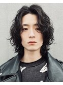 大分つよめスパイラルパーマメンズカットロングセンターパート