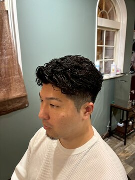スタンドバーバー 柏(STAND BARBER) MEN’S HAIR/波巻きツイストスパイラル/リバースセンターパート