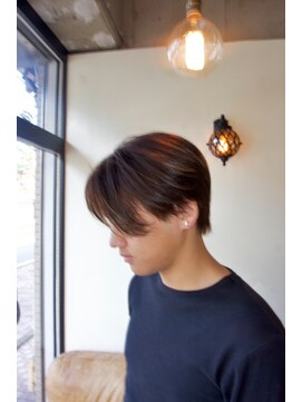 リパブリッシュ バイ ゴズウェルヘア(Republish by Goeswell Hair) センターパート