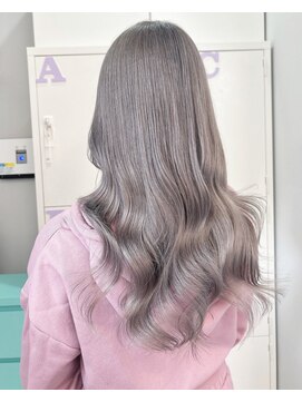 フウ(fuh) シルバー/ハイトーン/グレー/グレージュ/学割/髪質改善