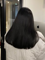 アコロン(acoron)&nbsp;艶ブラック　新宿/髪質改善/透明感カラー/ナチュラルブラック
