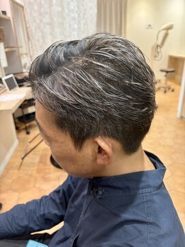 アズールサン 草加西口店(azule-sun) ホワイトメッシュ/刈り上げ/アップバング/ビジネスショート/草加