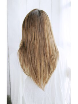 トランクイル サフリック(TRAN9UIL safric) 20代・30代・40代　さらっとレディロング