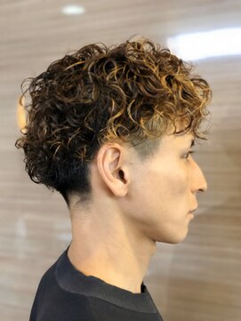 アールヌーベルヴァーグ(ar nouvelle vaugue) スパイラルパーマ