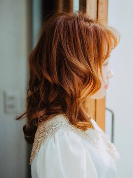 プロデュース 古淵店(Produce) 眉上バングにコテ巻きひし形軽ミディ☆