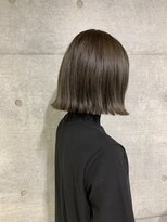 ザ ドット(THE DOT) グレージュカラー　切りっぱなしカット　ぷっつりカット