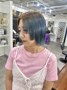 ホリー(HOLLY) ルーツ×ステップカット