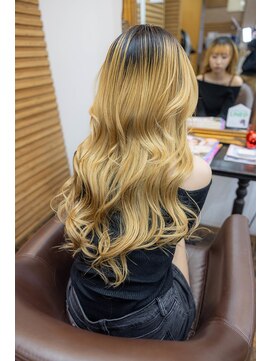 ヘアーメイク ダンス(hair make DANCE) 半年以上放置で、ガチガチに絡んだエクステの付け替え！