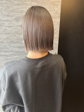 ジアン(JIEN) ぱつっと！切りっぱなしボブ