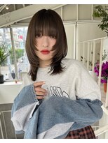 アクアオモテサンドウ(ACQUA omotesando) △大人可愛いミディアムウルフレイヤーカットオリーブベージュ