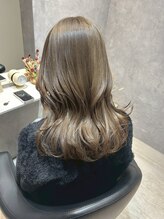 ノア(noa) ワンブリーチグレージュカラー