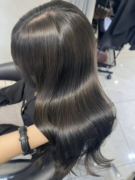 ユーフォリア 池袋東口駅前店(Euphoria) 【Euphoria MITSUKI】オーダー率No.1透明感グレージュカラー