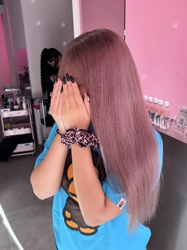 ダズリングディア(Dazzling Deer) ピンクベージュ/ピンクミルクティー/ストレートロング/小顔ヘア