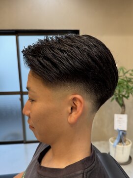 ラディアンテ(Radiante) パートスキンフェードスタイル