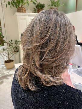 白髪ぼかし×地毛ハイライト