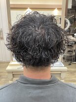 アルターリール(aL ter Rire)&nbsp;MEN’S HAIR/サーフカール/刈り上げセンターパート/中村