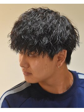 フリーク バーバーショップ 都島店(FREAK BARBER SHOP) 黒髪王道マッシュ縦落ちツイストスパイラルパーマ