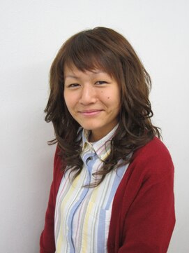 美容室イーナ(e na) ナチュラルレイヤー巻きスタイル☆