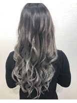 ロストシティ 横浜(LOST CITY)&nbsp;ホワイトグラデーション　【横浜】【横浜駅】【横浜西口】