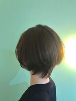 ココ スムス(coco sumusu) カーキグレージュ×柔らかいショートボブ