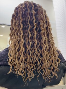 カペリマレーナ(Capelli Malena) スパイラルパーマ ダメージ毛