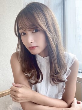 アフロート ディル(AFLOAT D'L) 大人かわいい ヨシンモリ グレーべージュ 外ハネ くびれヘア