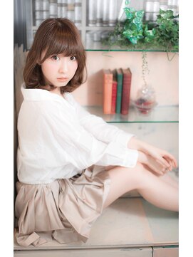 ワイズ ビー 尾張旭店(Y's BEE) 鎖骨ミディアム